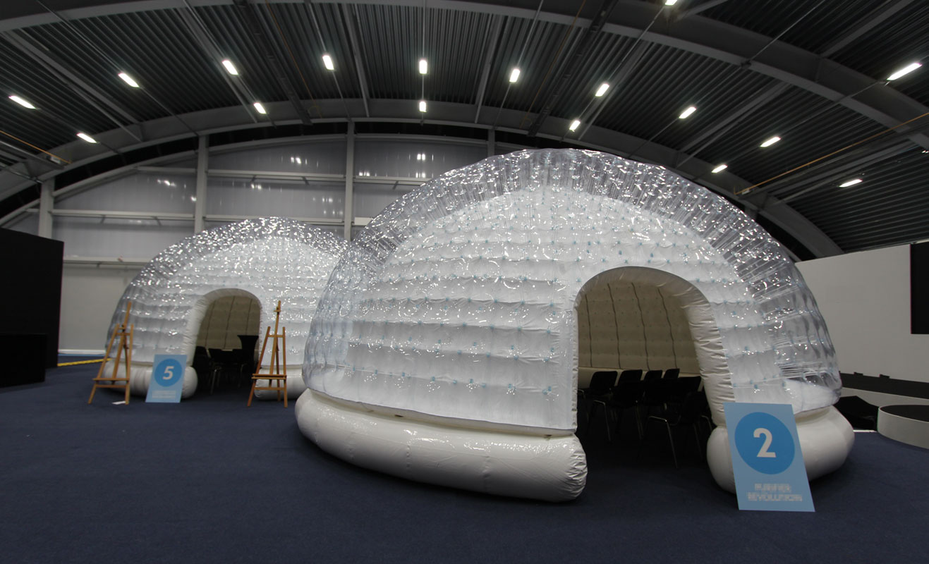 InflatableIgloo07 Multimedia Plus
