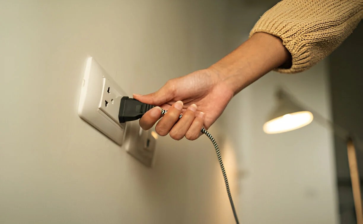 How to Paint Electrical Outlets