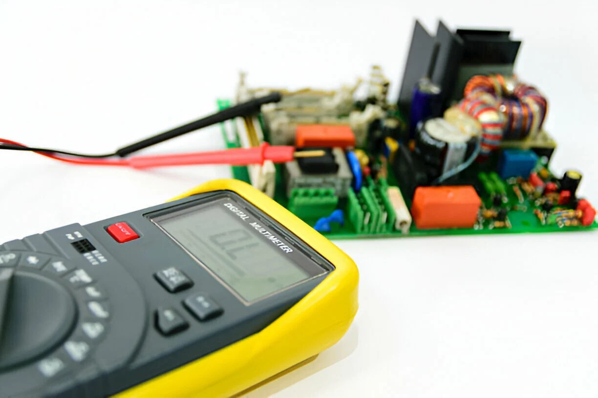 How to Test RCA Outputs with Multimeter