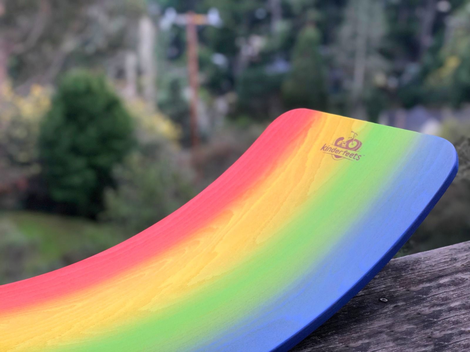 Kinderboard Rainbow Mument