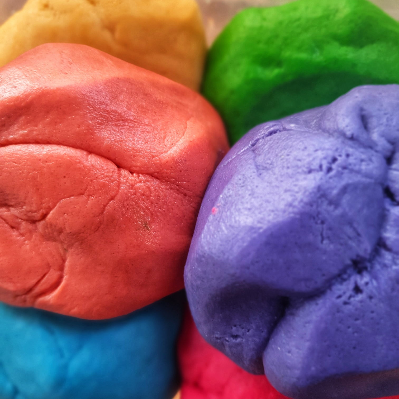 Super Quick Homemade Playdough Recipe Mummy Fever