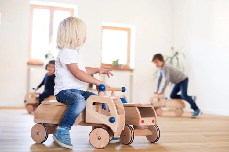 15 Kids Ride On Toys Mums