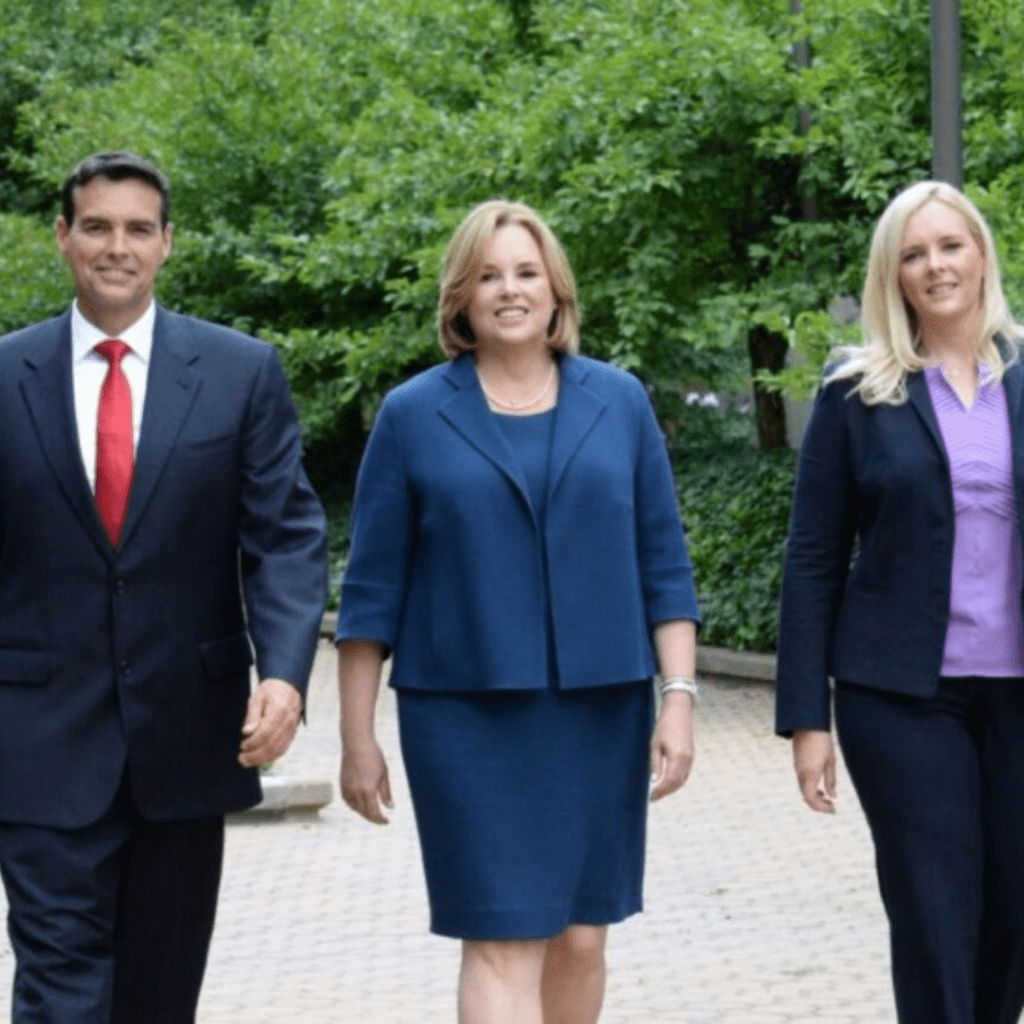 How to Deal With Workers' Comp Insurance Adjusters