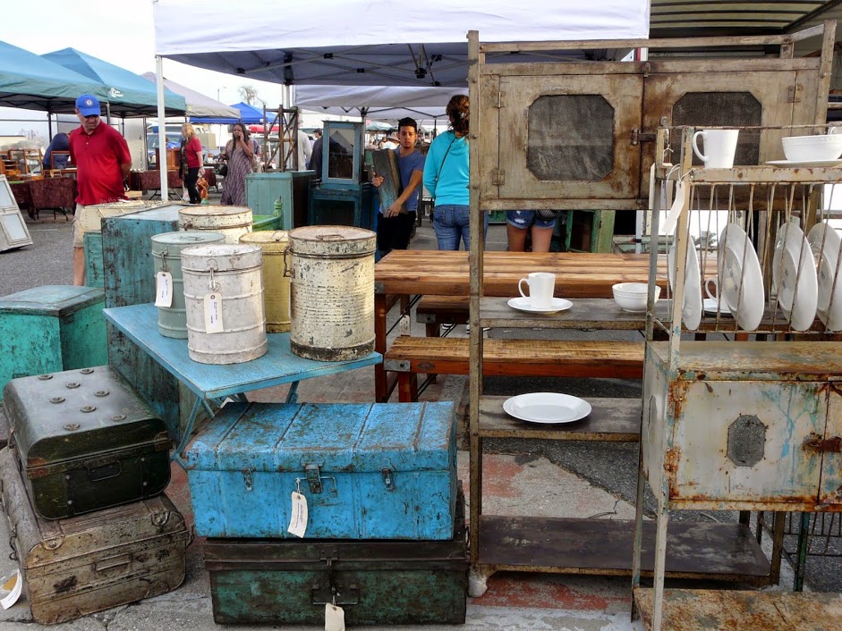 Vintage Addiction Long Beach Antique Market
