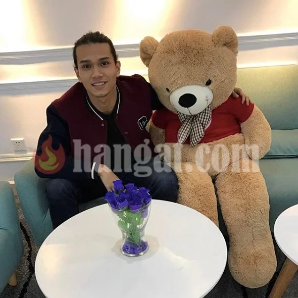 [GAMBAR] Kacak & Jelita! Kenali Abang Ummi Nazeera, Dato Nazreem Musa