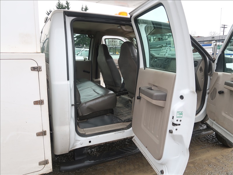 2009 FORD F550 CREW CAB ENCLOSED SERVICE BODY KENMORE HEAVY EQUIPMENT