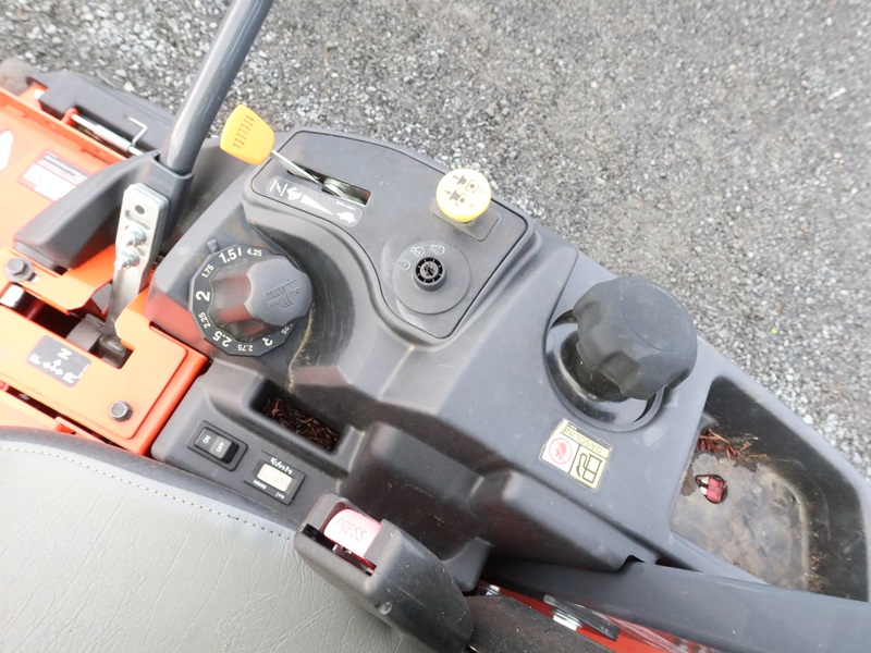 KUBOTA Z121S ZERO TURN ROTARY MOWER MARYSVILLE HEAVY EQUIPMENT