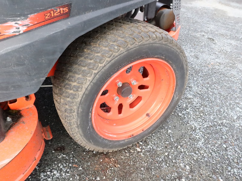 KUBOTA Z121S ZERO TURN ROTARY MOWER MARYSVILLE HEAVY EQUIPMENT