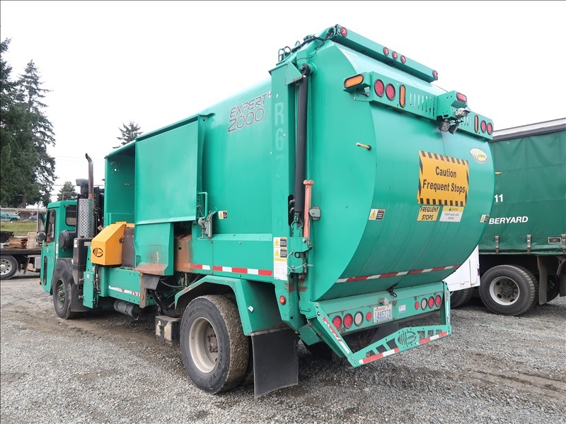 2008 CCC REFUSE TRUCK KENMORE HEAVY EQUIPMENT, CONTRACTORS EQUIPMENT