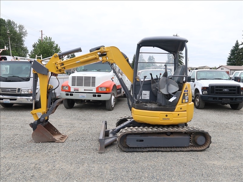 KOMATSU PC28UU3C HYDRAULIC EXCAVATOR KENMORE HEAVY EQUIPMENT
