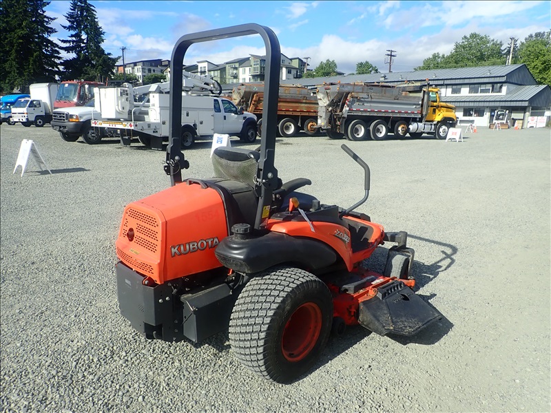 2011 KUBOTA ZD323 KENMORE HEAVY EQUIPMENT, CONTRACTORS EQUIPMENT