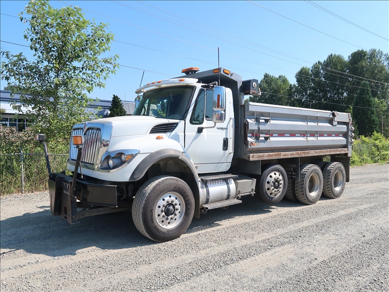 2008 INTERNATIONAL 7600 TRI/A DUMP TRUCK KENMORE HEAVY EQUIPMENT