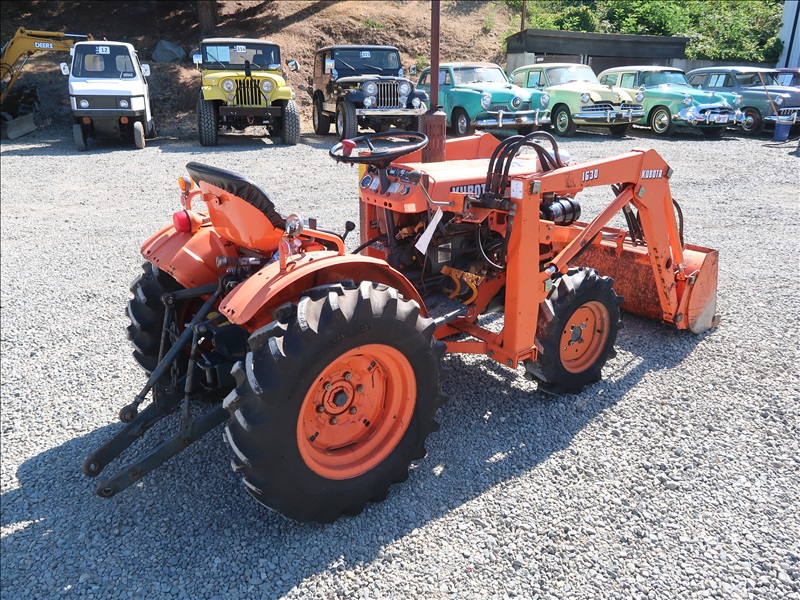 KUBOTA B7100 TRACTOR 4WD W/LOADER KENMORE HEAVY EQUIPMENT