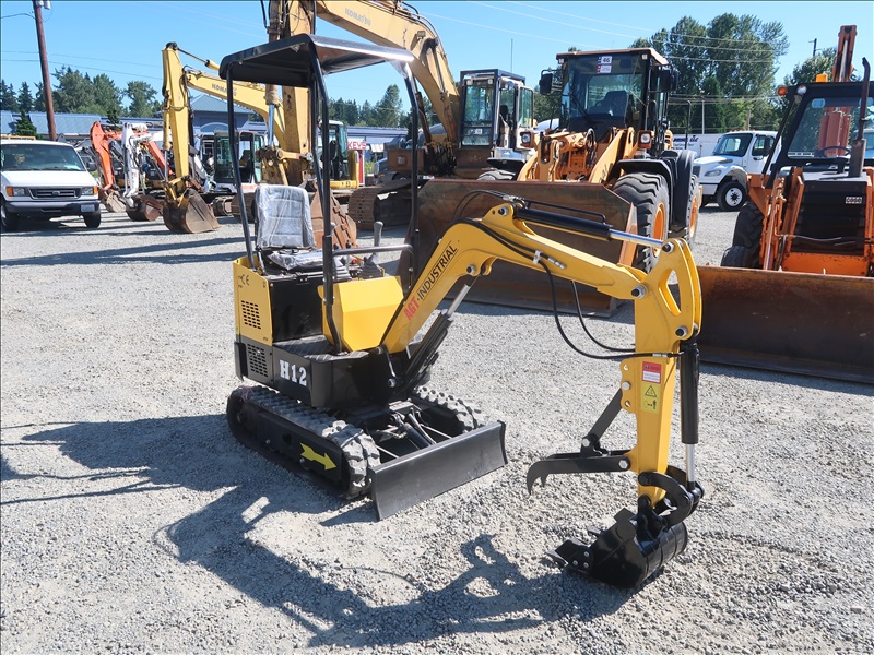 2022 AGROTK H12 MINI EXCAVATOR KENMORE HEAVY EQUIPMENT, CONTRACTORS