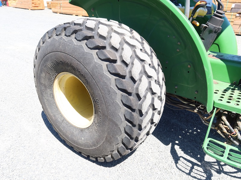2006 JOHN DEERE 5225 TRACTOR W/LOADER MARYSVILLE HEAVY EQUIPMENT