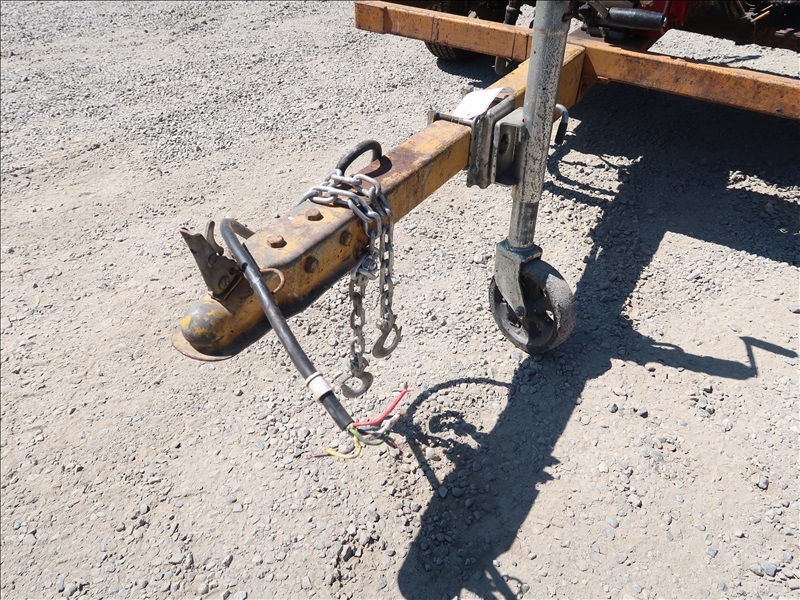 LEEBOY S560 TAR KETTLE TRAILER KENMORE HEAVY EQUIPMENT, CONTRACTORS