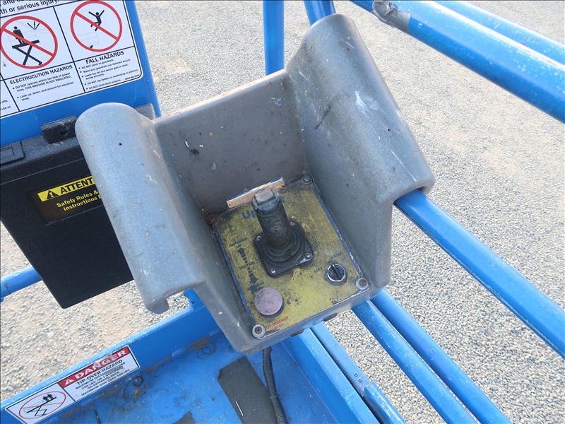 UPRIGHT X26N SCISSOR LIFT KENMORE HEAVY EQUIPMENT, CONTRACTORS