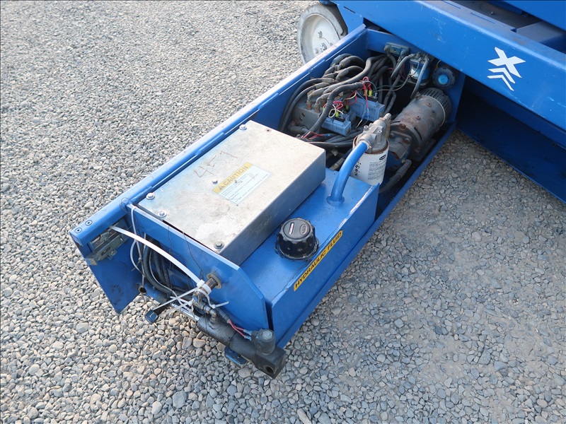 UPRIGHT X26N SCISSOR LIFT KENMORE HEAVY EQUIPMENT, CONTRACTORS