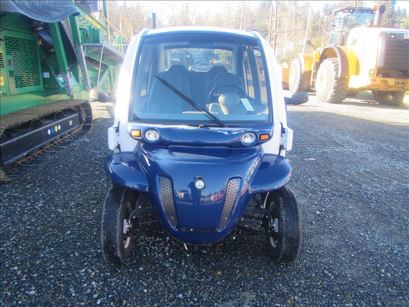 2005 GEM E4 2 DR ELECTRIC CAR KENMORE HEAVY EQUIPMENT, CONTRACTORS