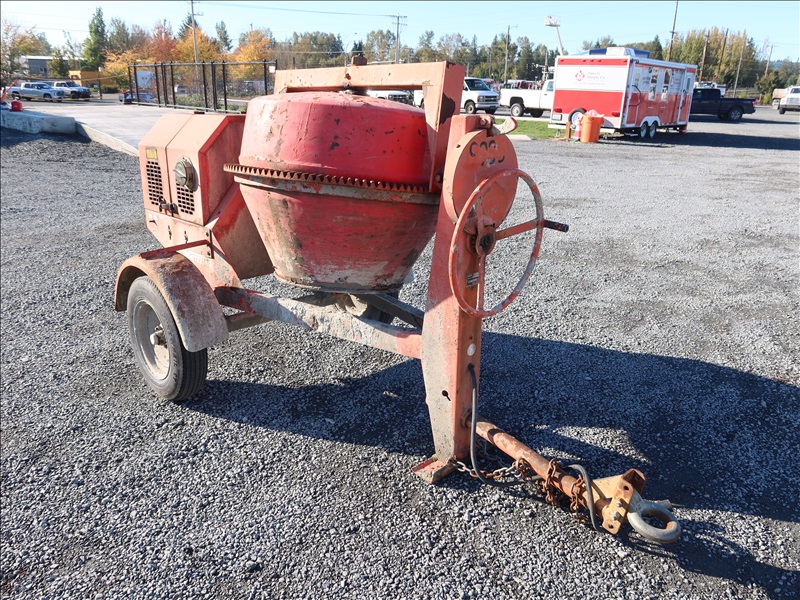 MQ WHITMAN CONCRETE MIXER MARYSVILLE HEAVY EQUIPMENT, CONTRACTORS