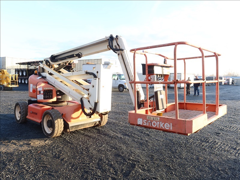 2012 SNORKEL A46JE ARTICULATED BOOM LIFT MARYSVILLE HEAVY EQUIPMENT