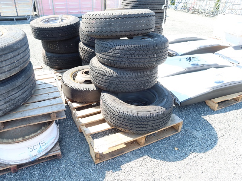 LOT, (3) GOODYEAR WRANGLER 265/70R16 MOUNTED TIRES & (2) NANCO 8.7516.