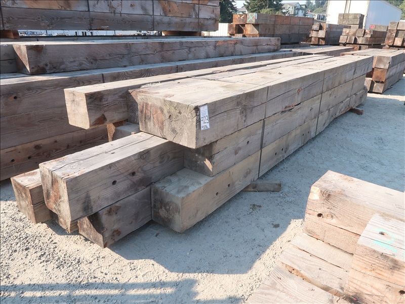 LOT, 12" X 12" RECLAIMED LUMBER AT VARIOUS LENGTHS FROM APPROX 17' TO 24' KENMORE TOOLS