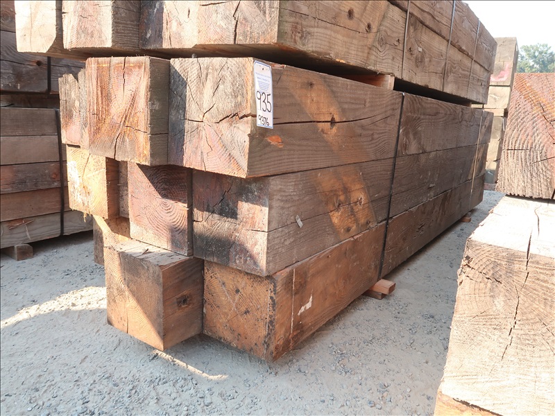 LOT, 12" X 12" RECLAIMED LUMBER AT VARIOUS LENGTHS FROM APPROX 12' TO 13' KENMORE TOOLS