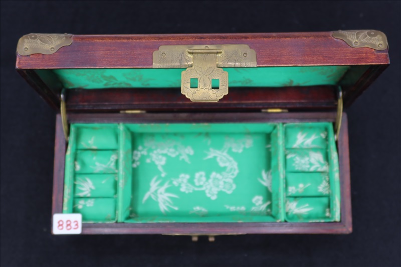 LOT, (1) VINTAGE WOODEN JEWELRY BOX CONTENTS OF SAFE DEPOSIT BOXES