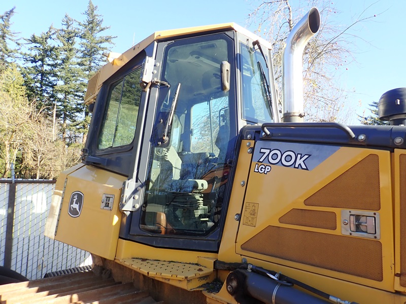 2012 JOHN DEERE 700K LGP FERRARI ENTERPRISES, INC. ONLINE AUCTION