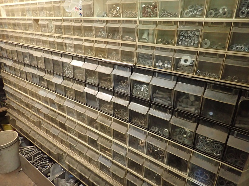 LARGE NUT/BOLT INVENTORY FABRICATION SPECIALTIES ONLINE AUCTION