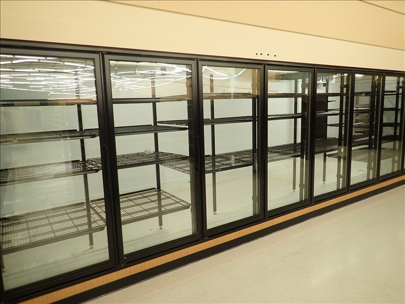 APPROX. 28’X16’X10’ WALKIN COOLER, HILL PHOENIX 60” DOOR, BOHN 3FAN EVAPORATOR, LIGHTS