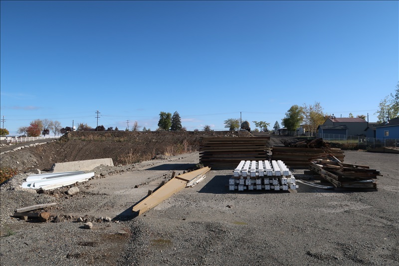 APPROX. 16'17'H X 31'W X 80'L DISMANTLED HANGER BUILDING W/ENGINEERED