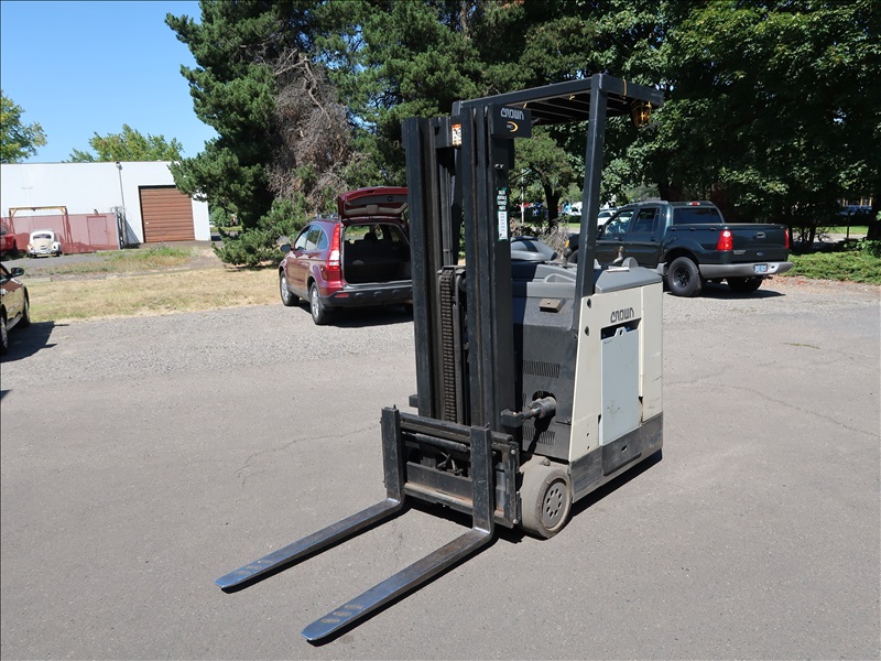 CROWN RC 3000 SERIES | MAR-DUSTRIAL SALES INC - LIVE AUCTION | James G