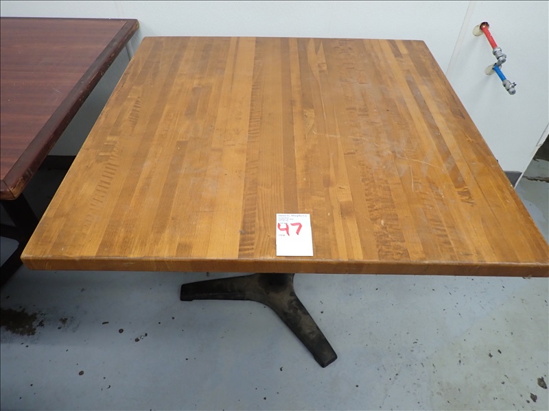 36" X 36" WOOD DINING TABLE (TABLE TOP AND/OR BASES MAY NEED REPAIR