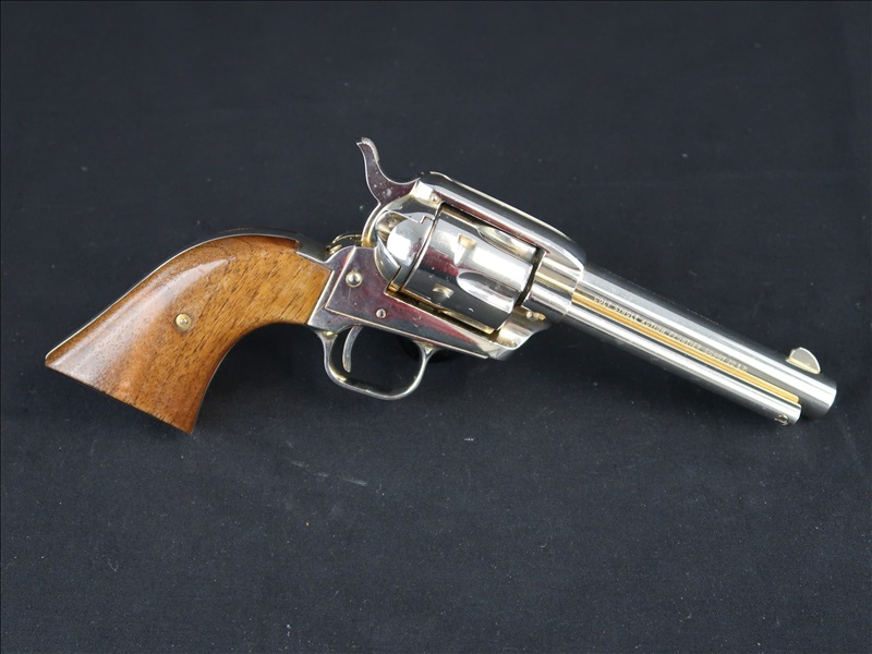 COLT SINGLE ACTION FRONTIER SCOUT(1861KANSAS CENTENNIAL MODEL1961