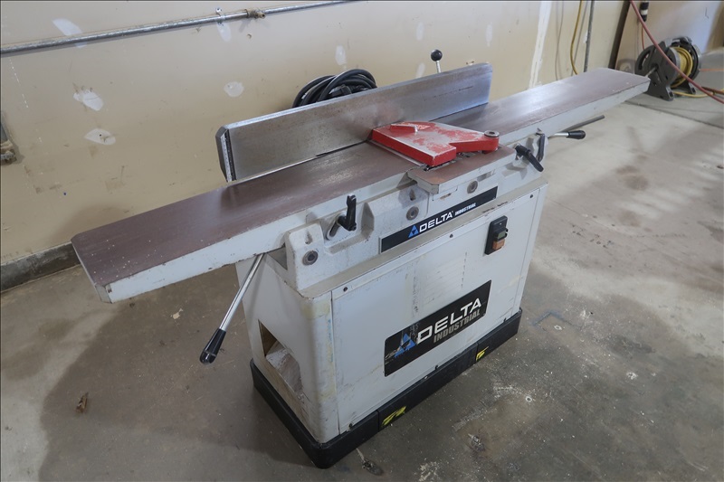 RYOBI BS360NR VERTICAL BANDSAW; DELTA 37680 JOINTER; INVICTA RT40