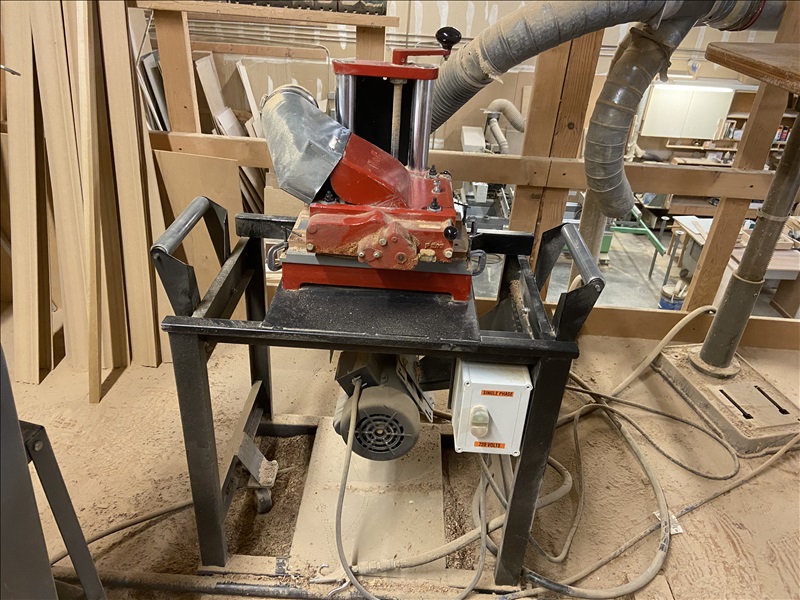 WILLIAM & HUSSEY SUNDOWNER PRODUCTS INC. ONLINE AUCTION James G