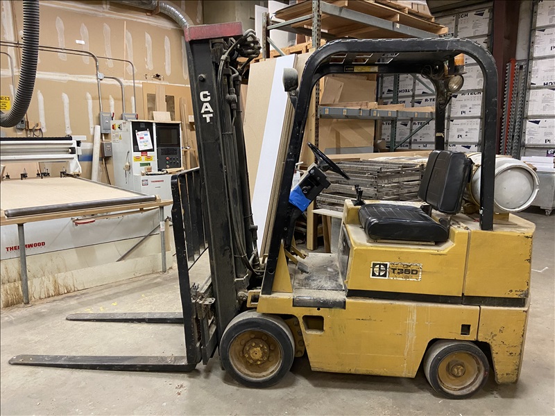 CAT T35D SUNDOWNER PRODUCTS INC. ONLINE AUCTION James G. Murphy Co.