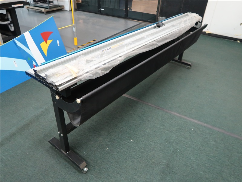 TITAN TRADEMARX SIGN LIVE AUCTION James G. Murphy Co.