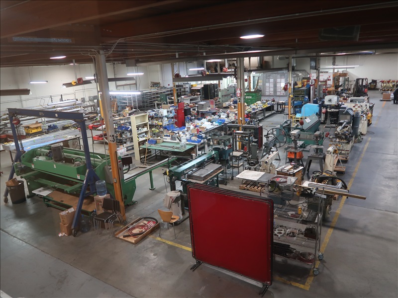 SHOP OVERVIEW PHOTOS TRADEMARX SIGN LIVE AUCTION James G. Murphy Co.