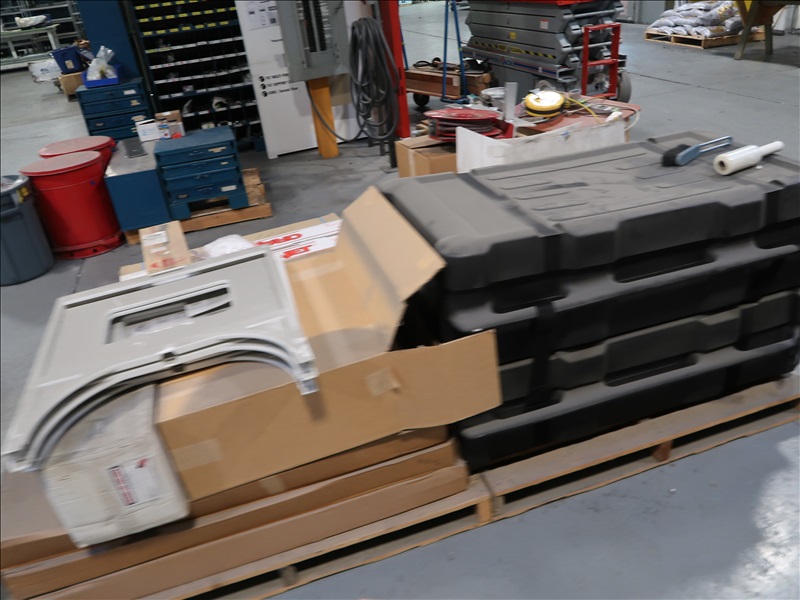 SHOP OVERVIEW PHOTOS TRADEMARX SIGN LIVE AUCTION James G. Murphy Co.