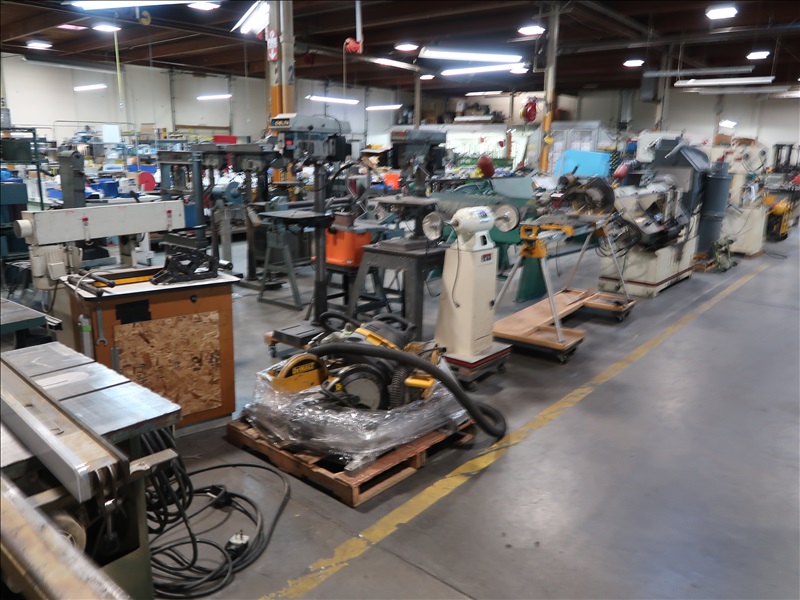 SHOP OVERVIEW PHOTOS TRADEMARX SIGN LIVE AUCTION James G. Murphy Co.