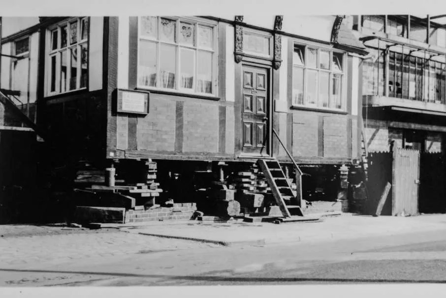 History Murray Smith