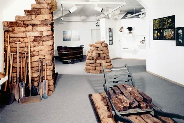 Torfmuseum Schloss Landestrost Museum
