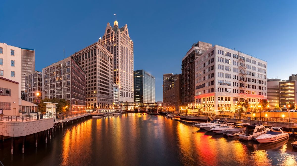 19 Fun Team Building Activities In Milwaukee, Wisconsin