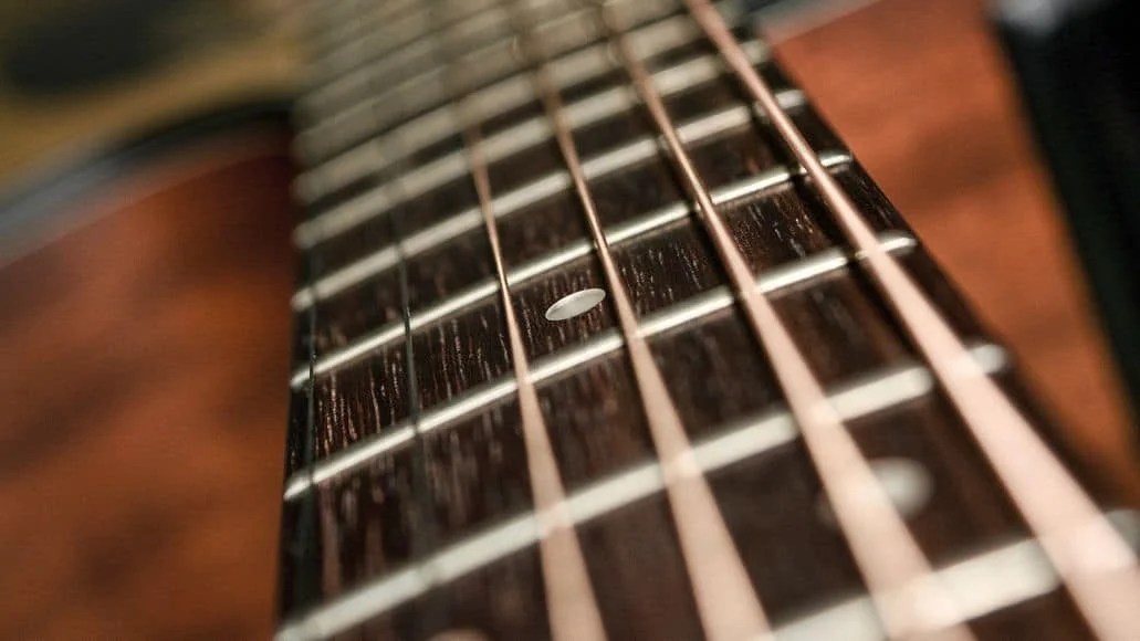 How To Clean Guitar Strings And Fretboard (Quick And Easy)