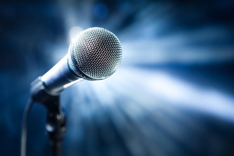 Best Karaoke Microphone for 2024 [Our Reviews and Comparisons]