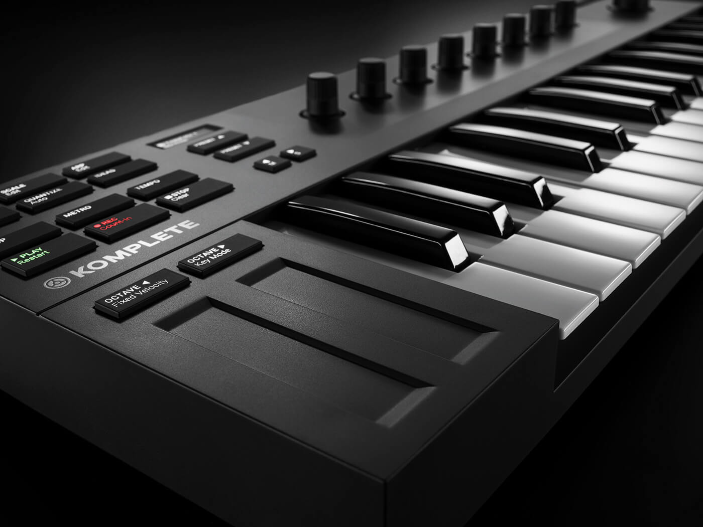 Review Native Instruments Komplete Kontrol M32