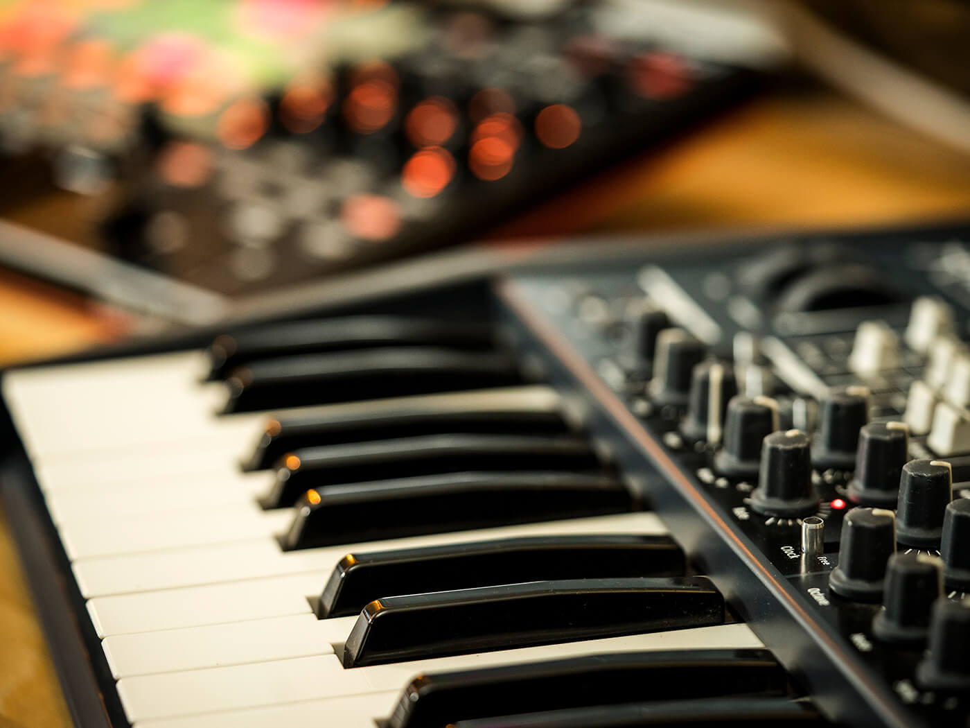 10 tips to create better synth pads